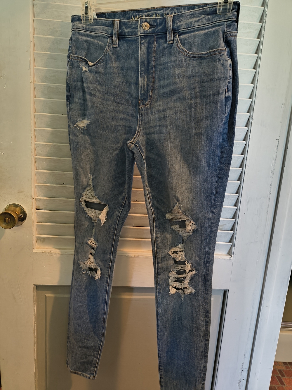 American Eagle Outfitters Light Blue Ripped Skinny Jeans size 8 29" inseam